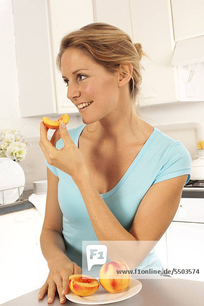 Frau Essen Peach