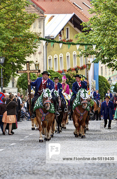 Koetztinger Pfingstritt  one of the largest mounted religious processions in Europe  at Pentecost  Bad Koetzting  Bavaria  Germany  Europe  PublicGround