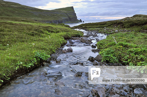 Smi_juvÌk oder Smidjuvik  Ostküste von Hornstrandir  Westfjorde  Island  Europa