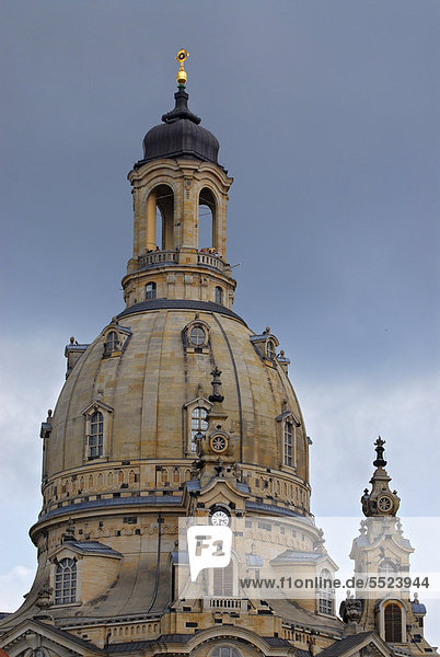 Kuppel der Frauenkirche in Dresden  Sachsen  Deutschland  Europa