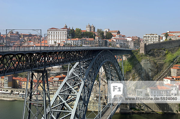Ponte Dom LuÌs I  Brücke  Porto  UNESCO Weltkulturerbe  Portugal  Europa