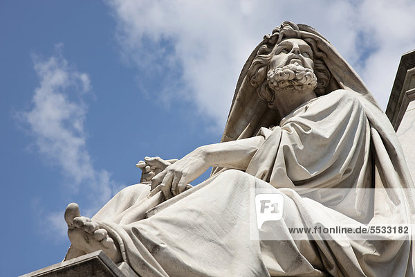 Statue an der Colonna dell'Immacolata  Piazza Spagna  Rom  Italien  Europa