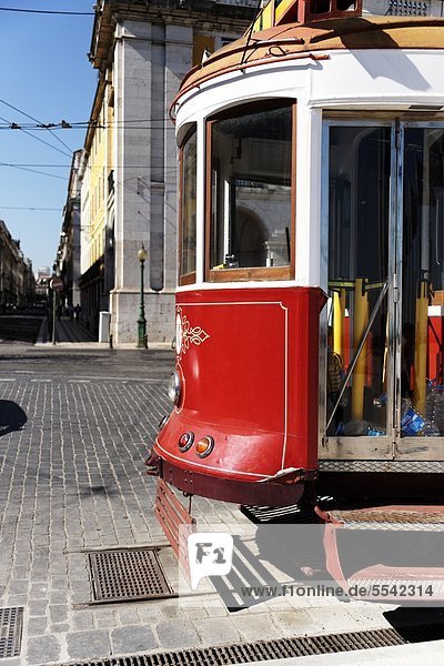 Historische Straßenbahn  Lissabon  Portugal  Europa