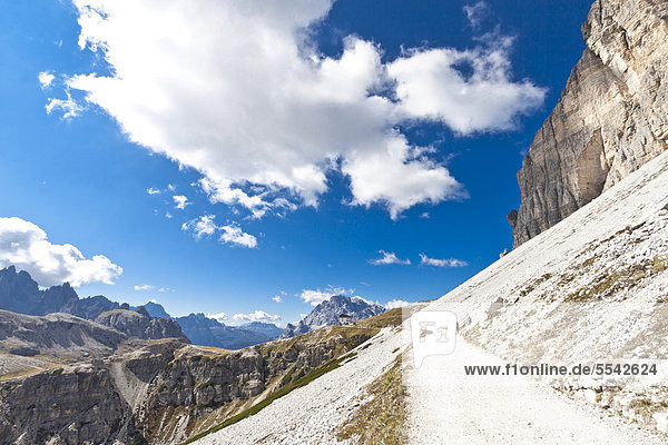 Drei-Zinnen-Wanderweg  Hochpustertal  Sextener Dolomiten  Italien  Europa
