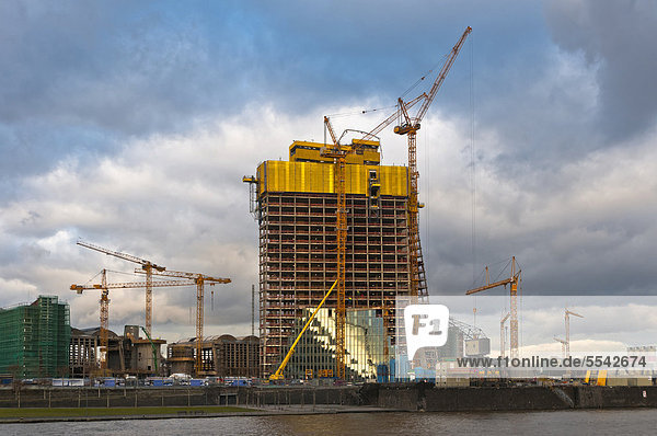Construction of the European Central Bank  ECB  on the grounds of the former wholesale market hall  seen from the shores of Sachsenhausen  Frankfurt am Main  Hesse  Germany  Europe