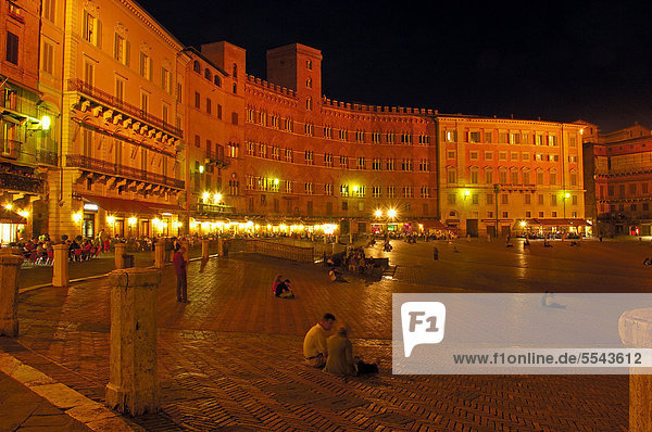 Piazza del campo square at night  Siena  Tuscany  Italy  Europe