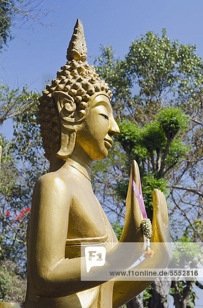 Buddhastatue am Phousi Berg  Luang Prabang  Laos  Indochina  Asien