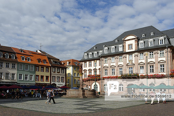 Town hall with the Hercules Fountain  Heidelberg  Baden-Wuerttemberg  Deutschland  Europa