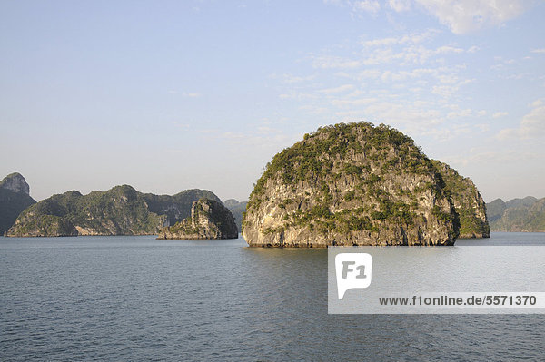 Halong Bucht  Vietnam  Südostasien