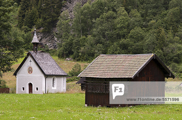 Kapelle und Heustadel  Stillebach  Pitztal  Tirol  Österreich  Europa