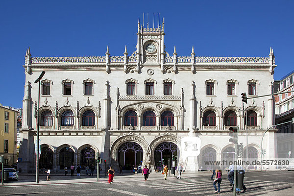 Rossio Railway Station  Estacao do Rossio  with horseshoe-shaped entrances  on Praca de Dom Pedro IV square  in the district of Rossio in Lisbon  Portugal  Europe