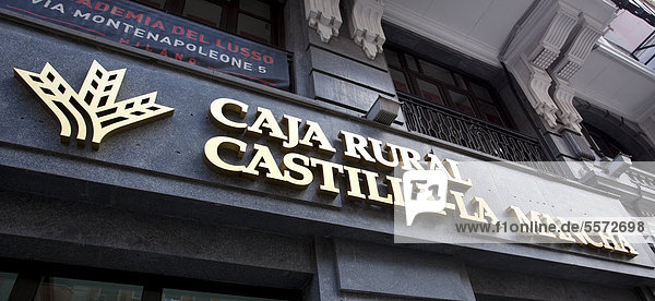 Logo und Schriftzug der spanischen Bank Caja Rural Castilla - La Mancha  in Madrid  Spanien  Europa