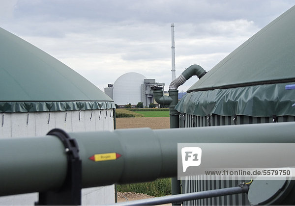 Biogasanlage und Kernkraftwerk