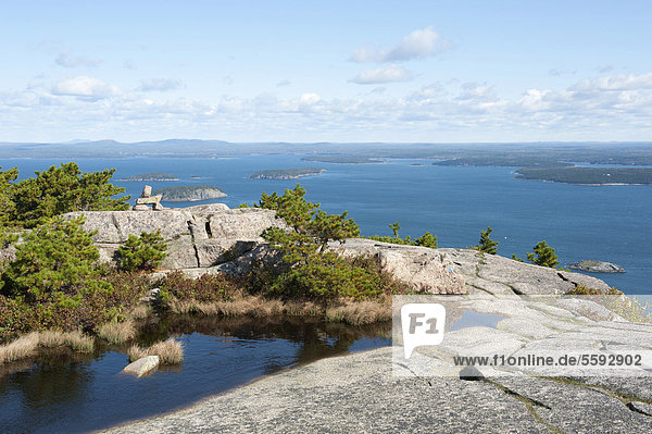 'Granite rocks  marked hiking trail ''Bear Brook Trail''  view from the summit of the Champlain Mountain  Acadia National Park  Maine  New England  USA  North America  America'