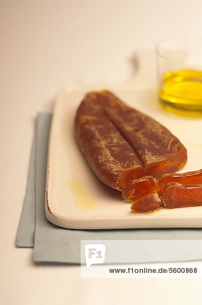 Nahaufnahme der Platte von Bottarga