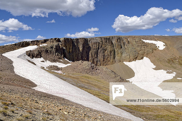 Lava Cliffs  Trail Ridge Road  Rocky Mountain National Park  Colorado  USA