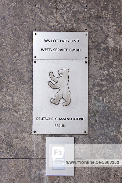 Schild  Deutsche Klassenlotterie Berlin  LWS Lotterie- und Wettservice GmbH  Berlin  Deutschland  Europa