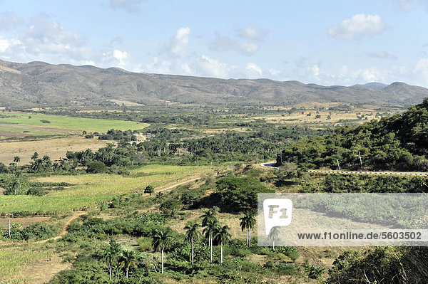 Aussichtspunkt bei Trinidad  Valle de Ingenios  Zuckermühlental  Trinidad  Kuba  Große Antillen  Karibik  Mittelamerika  Amerika