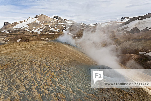 Bunte Hügel und farbigen Rhyolith-Berge des Geothermalgebietes Kerlingarfjöll  Island  Europa
