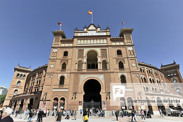 Außenansicht  Eingang  Plaza de Toros Las Ventas Stierkampfarena  Madrid  Spanien  Europa