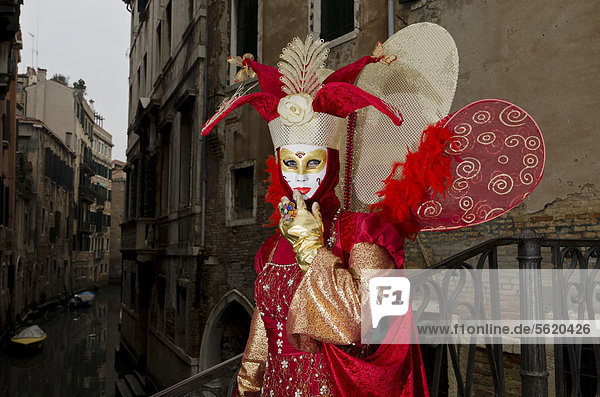 Venezianische Maske  Karneval von Venedig  Venedig  Venetien  Italien  Europa