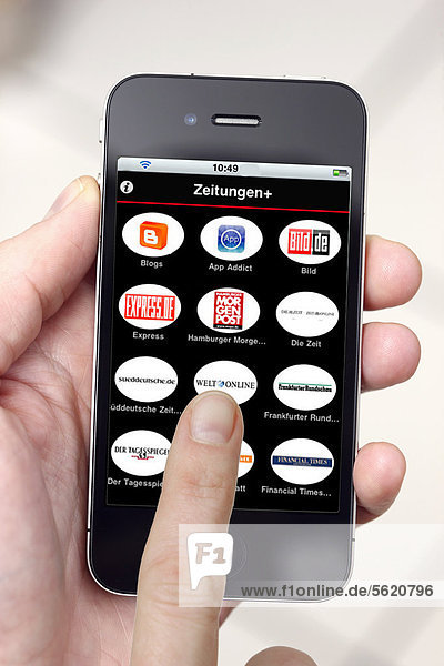 Iphone  Smartphone  App auf dem Display  virtueller Zeitungskiosk