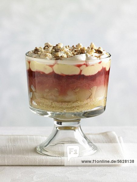 Trifle in Glasgefäß