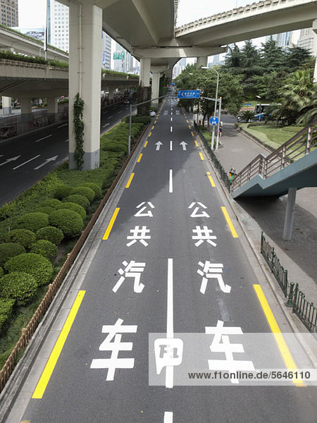 Eine Einbahnstraße in Shanghai  China