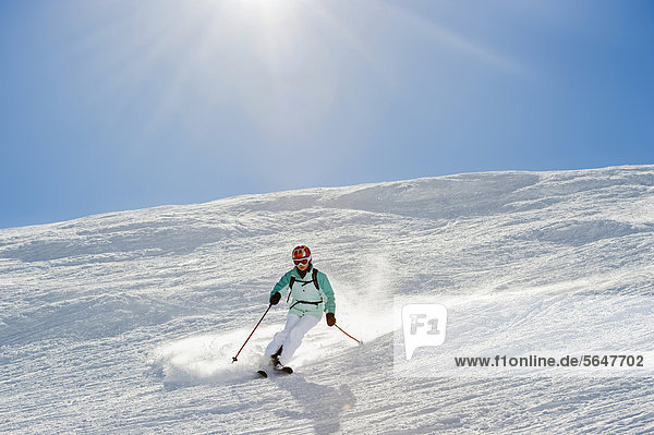 Skiläuferin  Tignes  Val d'Isere  Savoyen  Alpen  Frankreich  Europa