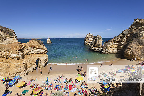 Camilo Strand bei Lagos  Felsen an der Algarve  Atlantikküste  Portugal  Europa