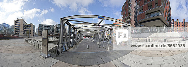 Panoramablick auf einen Zugang zum Traditionsschiffhafen der Hafencity in Höhe der Magellan Terrassen  Hamburg  Deutschland  Europa