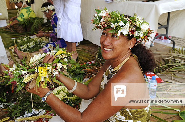 french tahitian women