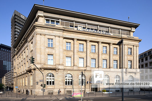 Bürogebäude am Rossmarkt  Frankfurt am Main  Hessen  Deutschland  Europa  ÖffentlicherGrund