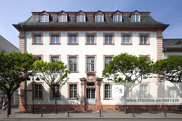 Mittelrheinisches Landesmuseum  ehemalige Golden-Ross-Kaserne  Mainz  Rheinland-Pfalz  Deutschland  Europa  ÖffentlicherGrund
