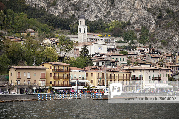 Ortsansicht  Limone sul Garda  Gardasee  Lombardei  Italien  Europa
