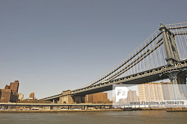 Vereinigte Staaten von Amerika USA New York City East River Manhattan Bridge