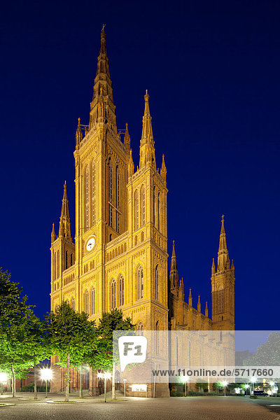 Marktkirche  Nassauischer Landesdom  bei Nacht  Wiesbaden  Hessen  Deutschland  Europa  ÖffentlicherGrund