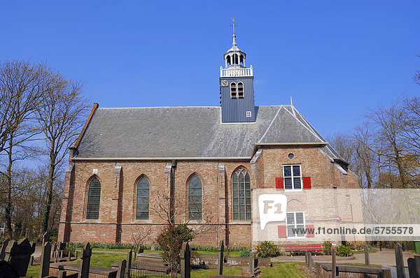 Schlosskapelle und Friedhof  Egmond oder Egmont  Nordholland  Niederlande  Europa