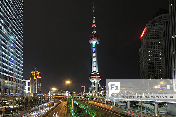 Oriental Pearl Tower  Pudong  Shanghai  China  Asien