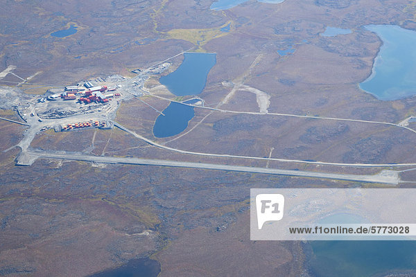 Lupin Mine & Airport  Nunavut  Kanada