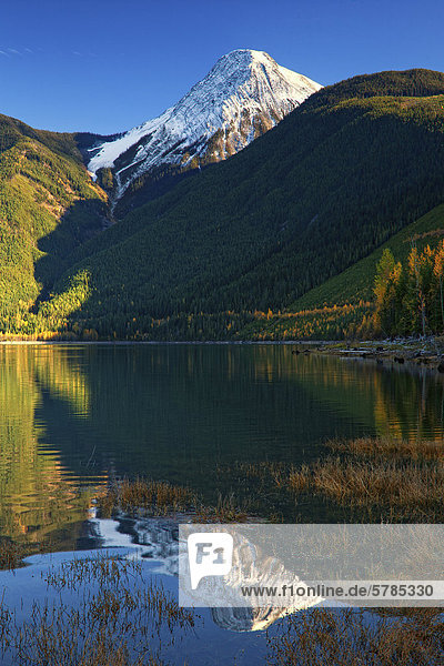 Unbekannte Berg  Kinbasket Lake  British Columbia