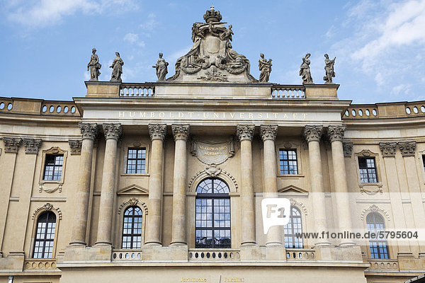 Alte Bibliothek  heute die Humboldt-Universität  Berlin  Deutschland  Europa