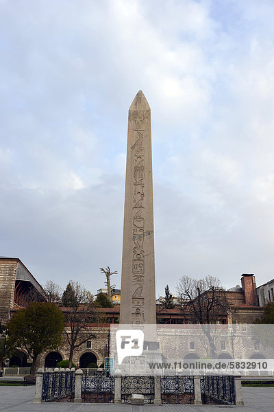 Obelisk von Theodosius  Dikilitas  390 n. Chr.  Istanbul  Türkei  Europa  ÖffentlicherGrund