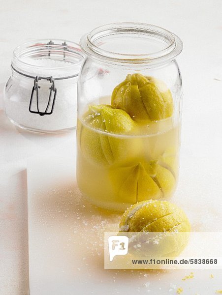 Salt-pickled lemons
