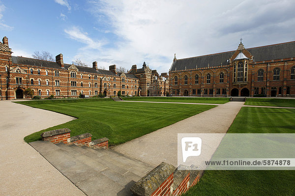 Campus of Keble College  one of 39 colleges  all of which are independent and together form the University of Oxford  Oxford  Oxfordshire  United Kingdom  Europe