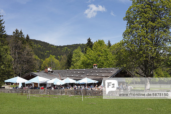Restaurant Bauer in der Au  Bad Wiessee  Tegernseer Tal  Oberbayern  Bayern  Deutschland  Europa  ÖffentlicherGrund