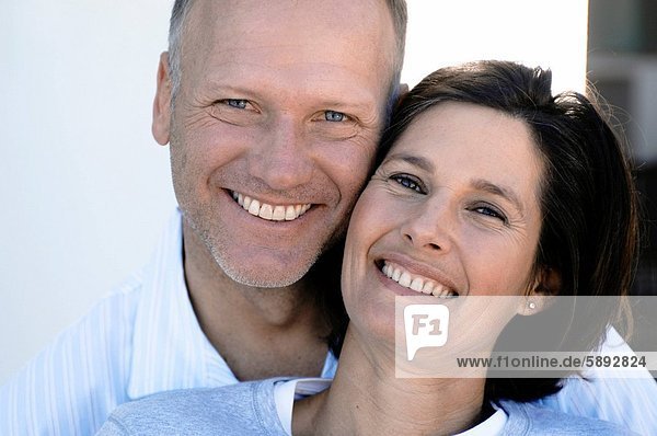 Porträt einer lächelnd reifes Paar