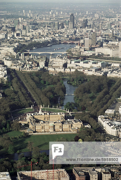 Luftaufnahme einschließlich Buckingham Palace  London  England  Großbritannien  Europa