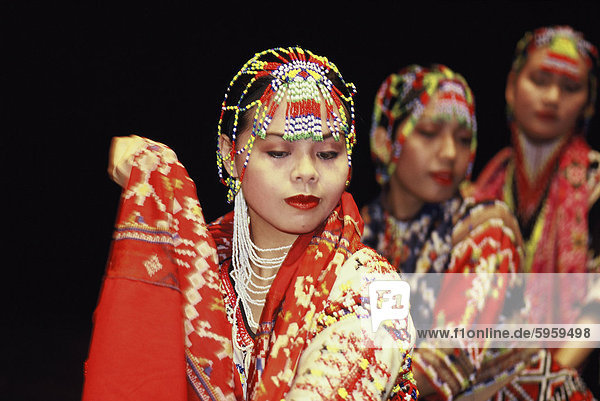 Maranao Tänzer in Philippinen  Südostasien  Asien