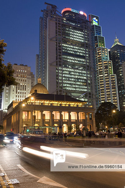Central law courts at dusk  Hong Kong  China  Asia